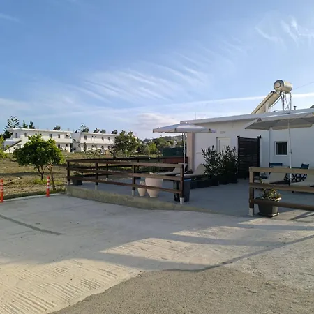 Apartament Falirakion *